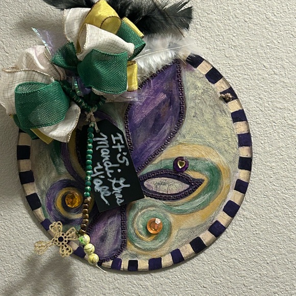 It’s Mardi Gras Y’all, Fleur de Lis - Picture 9 of 12